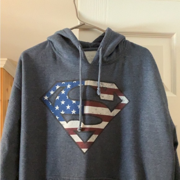 Other - Superman Hoodie ❤️🤍💙 XL